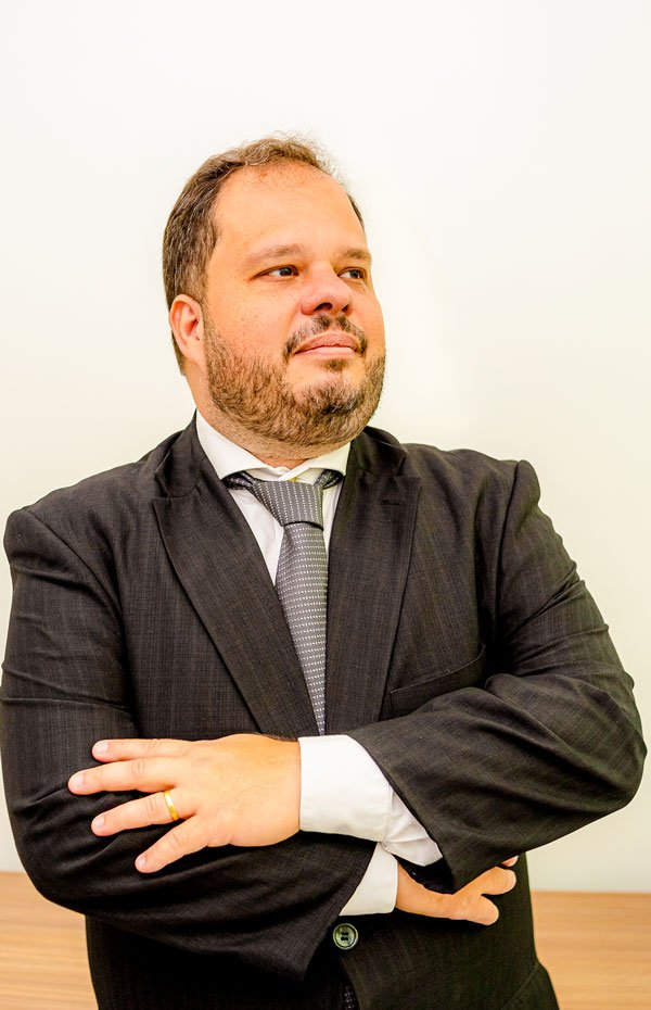 Prof. Dr. Gabriel Siggelkow Guimarães